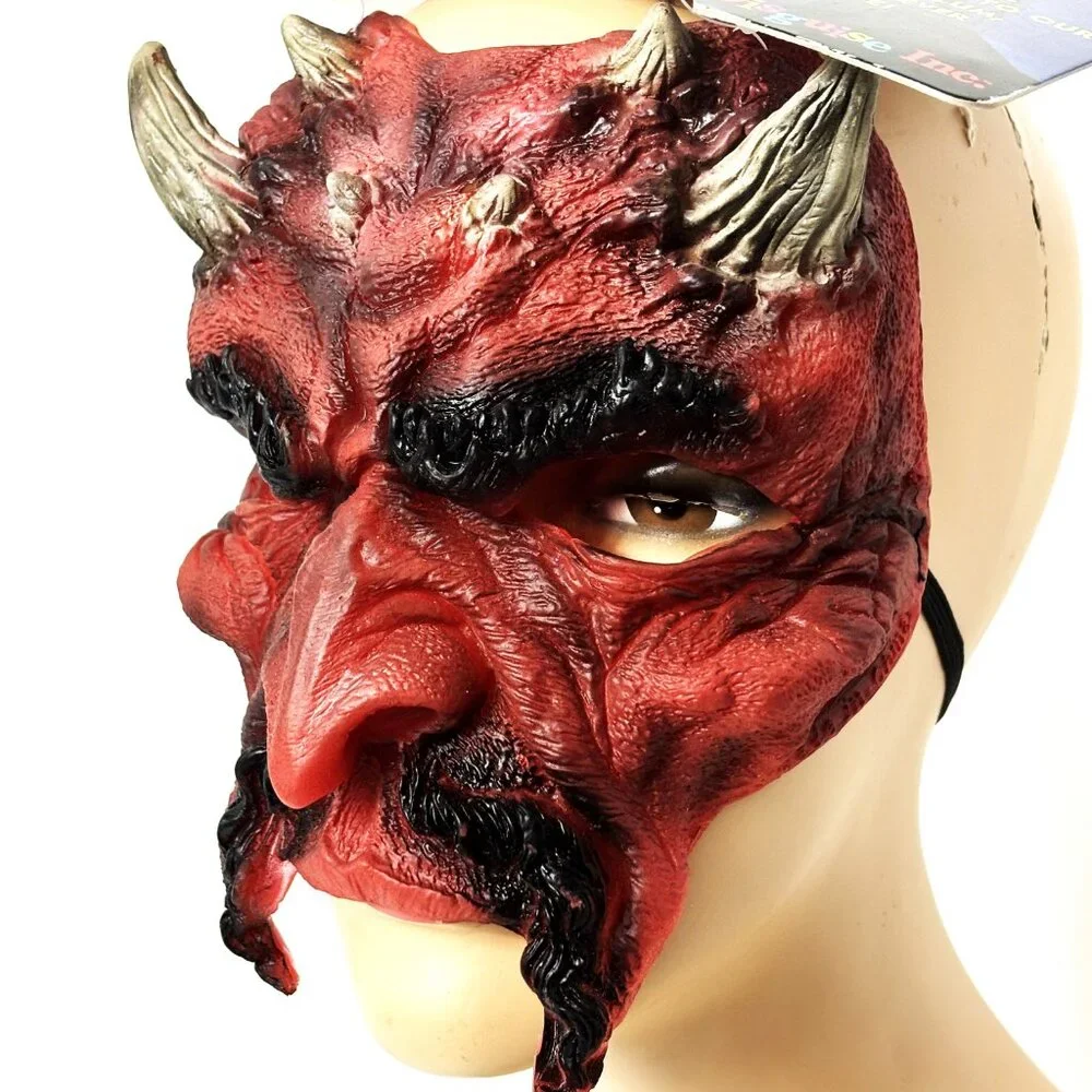 Disguise Fright Asylum Devil Chinless Mask NOS – NWT